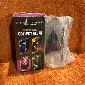 Star Trek Collectible Cup Uhura